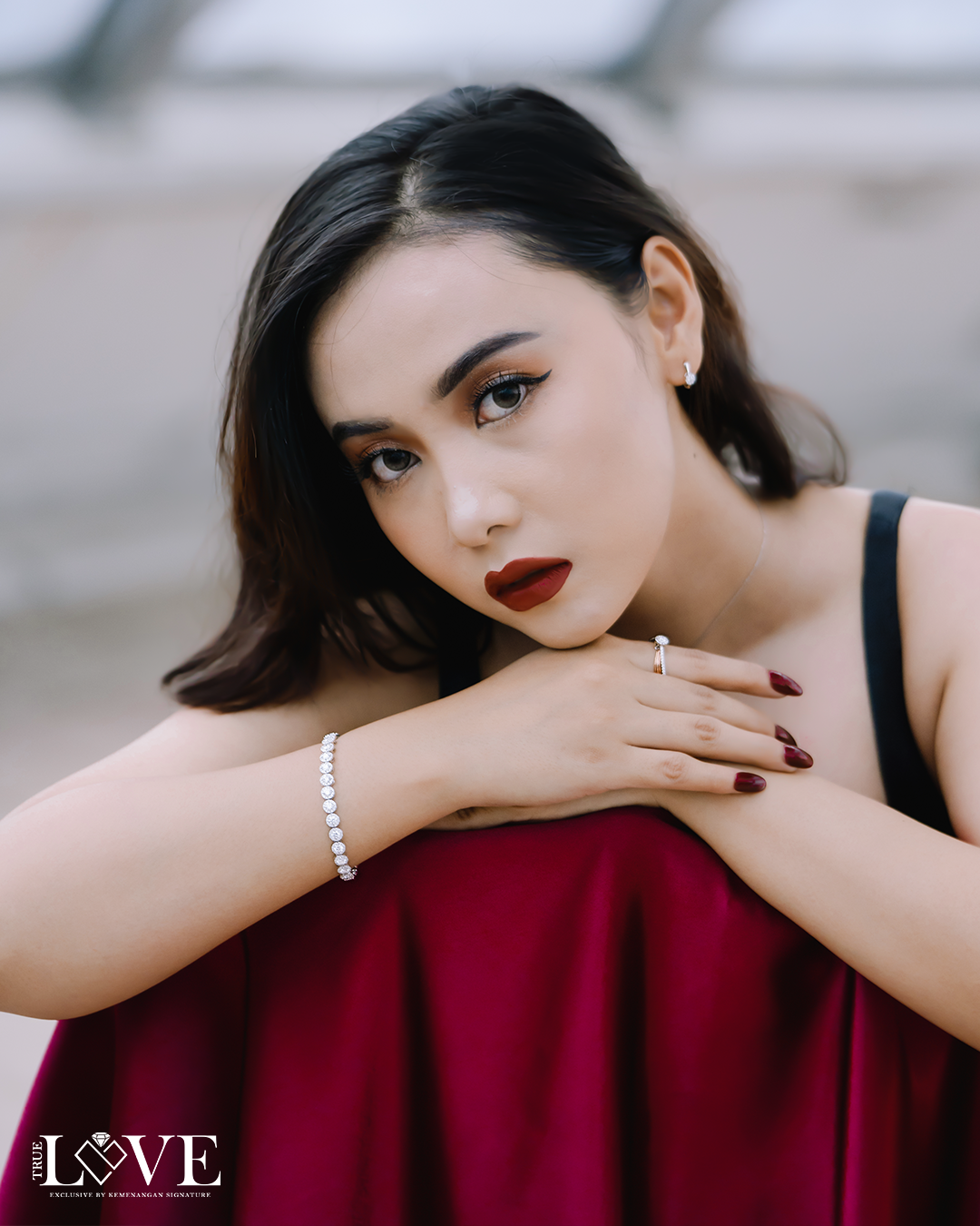 For Her gallery
